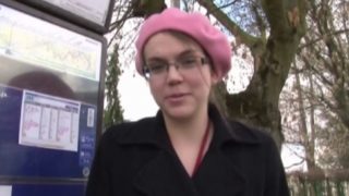 jolie étudiante en psycho gourmande de queue