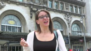 coquine à baiser par son premier noir