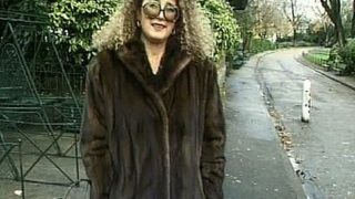 bonne parisienne BCBG baisée comme une pute